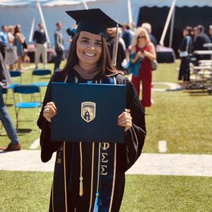 Meet your Posher, Kelly